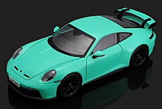 PORSCHE 911 GT3 VERTE 1/24