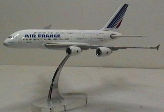 AIRBUS A380  1/400