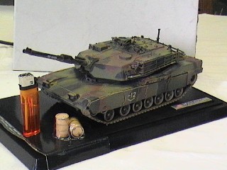 M1 ABRAMS 1/32