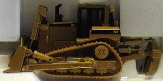 CATERPILLAR BULLDOZER D8R 1/50