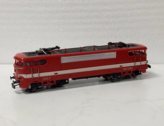 LOCO ELECTRIQUE BB9288 CAPITOLE SNCF 8331 1/87