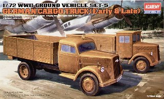 ALLEMAGNE 2 CAMIONS 1/72