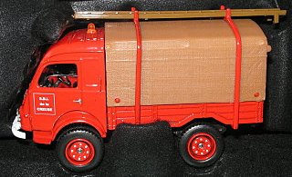 RENAULT GOELETTE POMPIERS