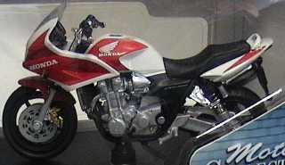 HONDA CB1300S  1/18