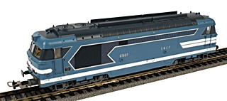 LOCO DIESEL BB67400 DEBUT SNCF 1/87