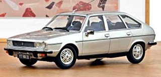 RENAULT 30 TX 1979 1/18