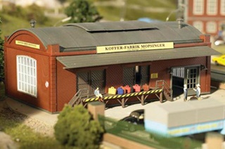 USINE DE VALISES 61833  HO